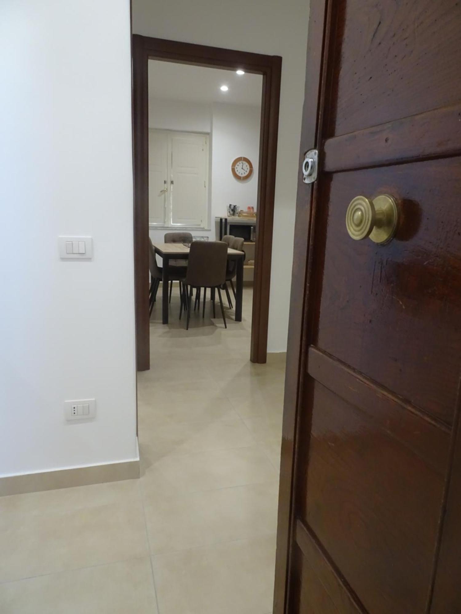 A Casa Di Pako Apartment Salerno Exterior photo