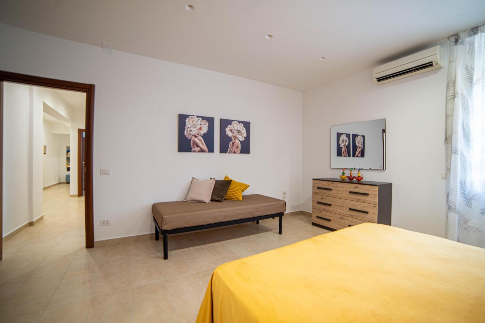 A Casa Di Pako Apartment Salerno Exterior photo